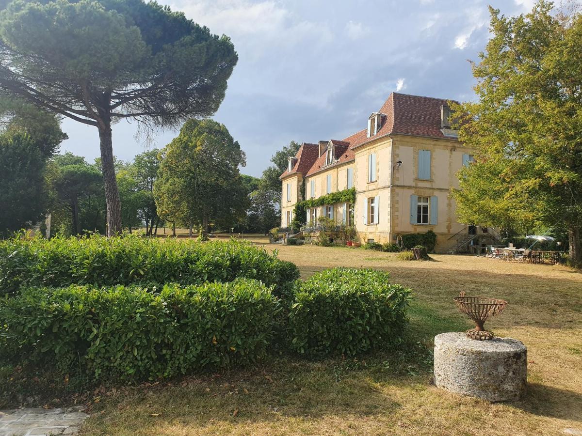 Chateau Le Tour - Chambres D'Hotes Faux  Exterior photo